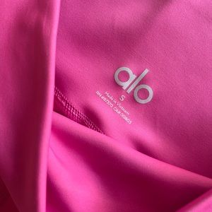 COPY - Alo Yoga - NEW ! - leggings . Pink color Never worn. Regular length. Siz…